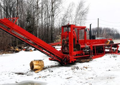 flotte de camion et d'équipement pour un service d'abattage arbre, émondage arbre et élagage arbre à Montréal, Laval, Rive-Nord et Lanaudière / Abattage Arbre Montréal