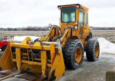 flotte de camion et d'équipement pour un service d'abattage arbre, émondage arbre et élagage arbre à Montréal, Laval, Rive-Nord et Lanaudière / Abattage Arbre Montréal