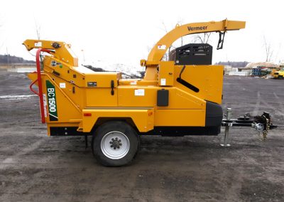 flotte de camion et d'équipement pour un service d'abattage arbre, émondage arbre et élagage arbre à Montréal, Laval, Rive-Nord et Lanaudière / Abattage Arbre Montréal