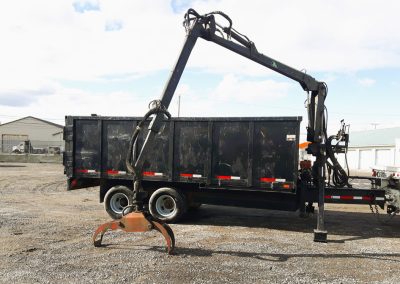 flotte de camion et d'équipement pour un service d'abattage arbre, émondage arbre et élagage arbre à Montréal, Laval, Rive-Nord et Lanaudière / Abattage Arbre Montréal