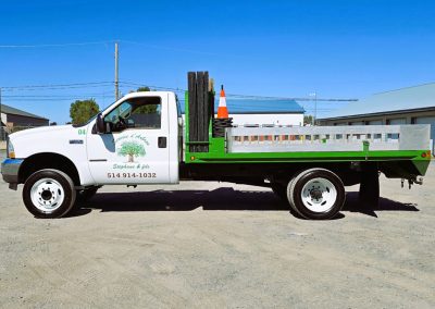 flotte de camion et d'équipement pour un service d'abattage arbre, émondage arbre et élagage arbre à Montréal, Laval, Rive-Nord et Lanaudière / Abattage Arbre Montréal