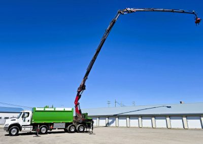 flotte de camion pour un service d'abattage arbre, émondage arbre et élagage arbre à Montréal, Laval, Rive-Nord et Lanaudière / Abattage Arbre Montréal